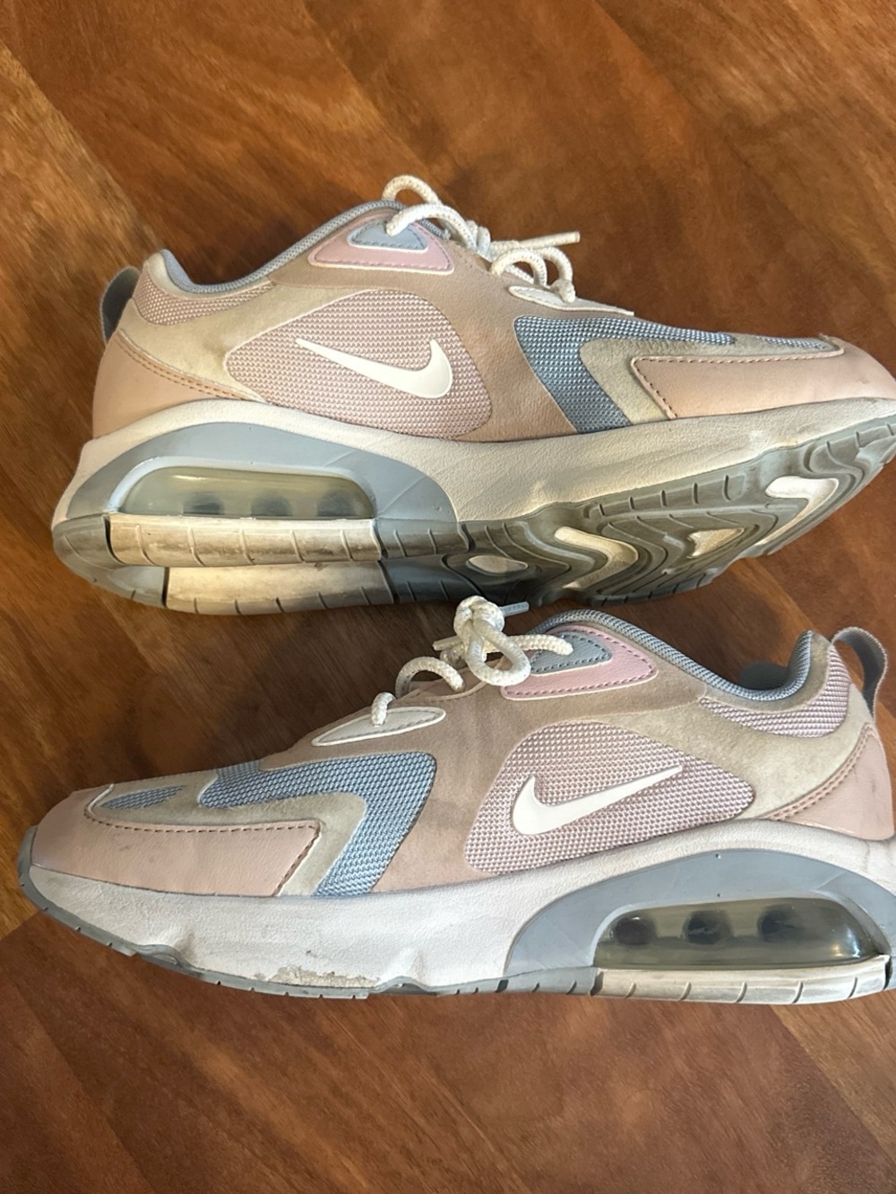 Nike Women’s Air Max-Style Pastel Sneakers in Light Blue and Beige - Picture 9 of 9